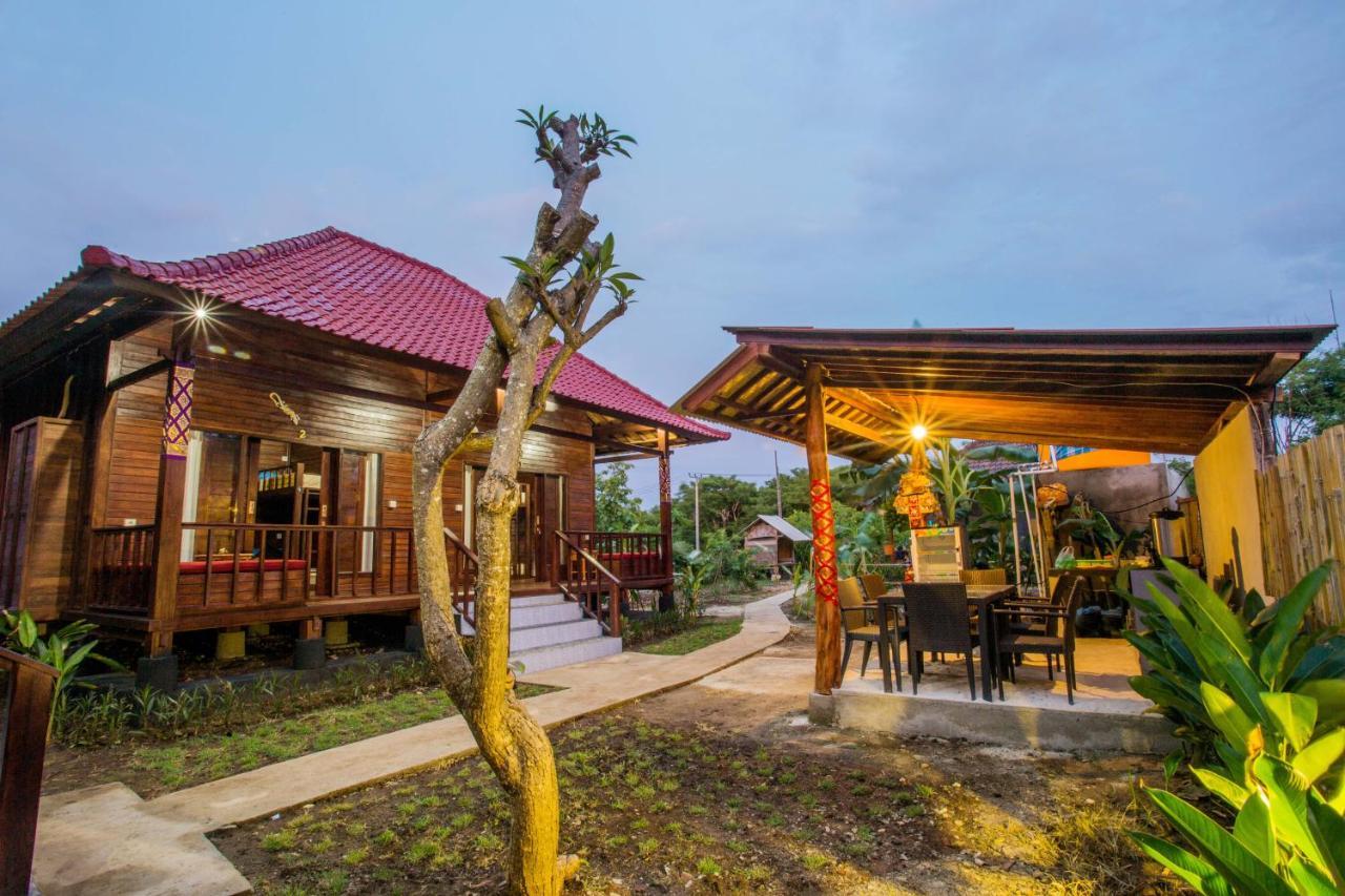 Uma Hostel Lembongan Zewnętrze zdjęcie