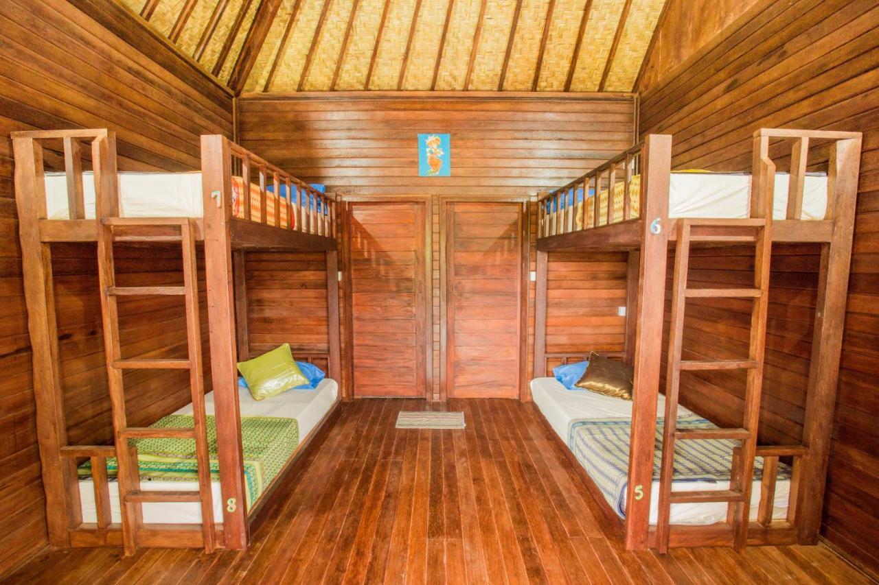 Uma Hostel Lembongan Zewnętrze zdjęcie